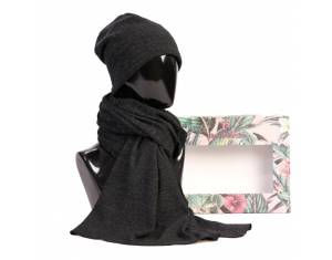 Set poklon ženski kapa i šal Pierre Cardin 1085 crni